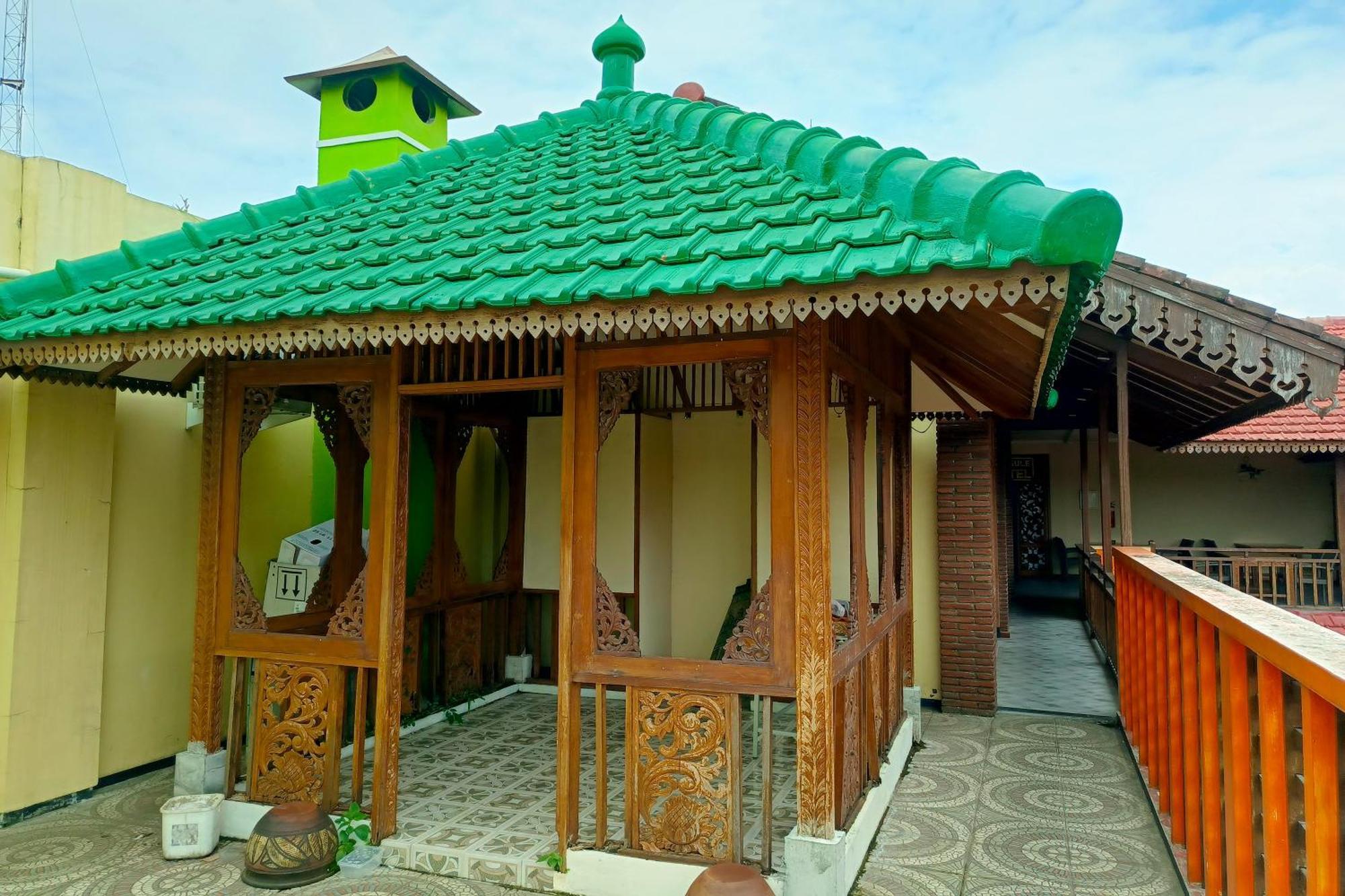 Java Capsule Hotel Malang Exterior foto